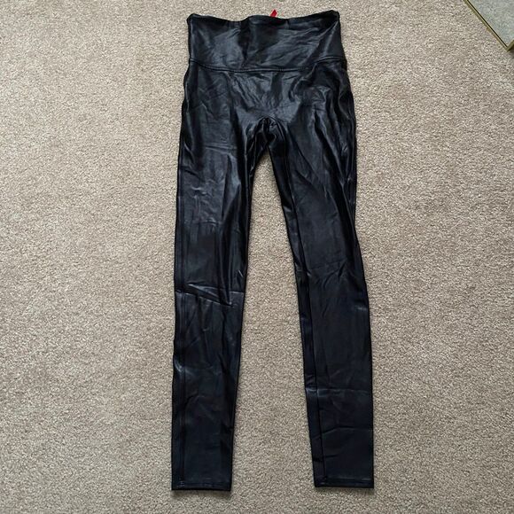 SPANX Black Faux Leather Coated Compression Legging Size Medium - Picture 3 of 12